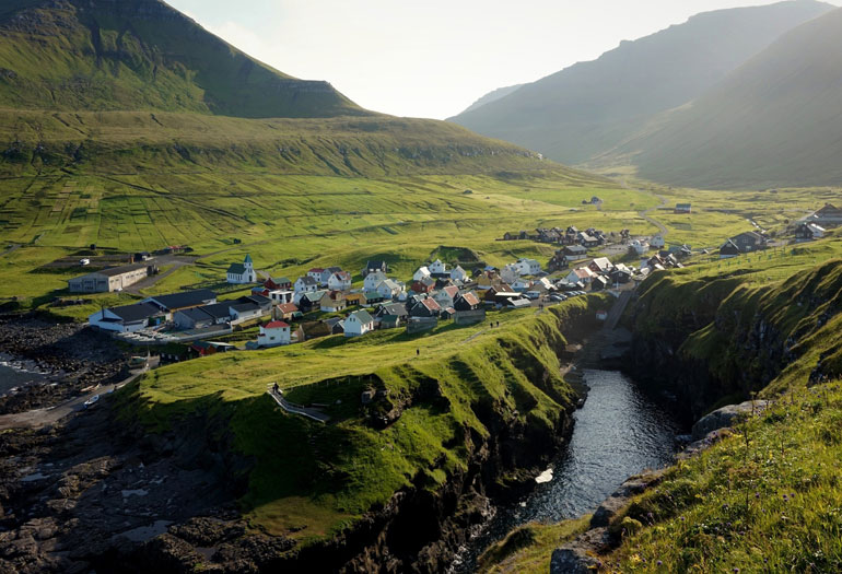 Gjógv Dorp in Eysturoy, Faeröer